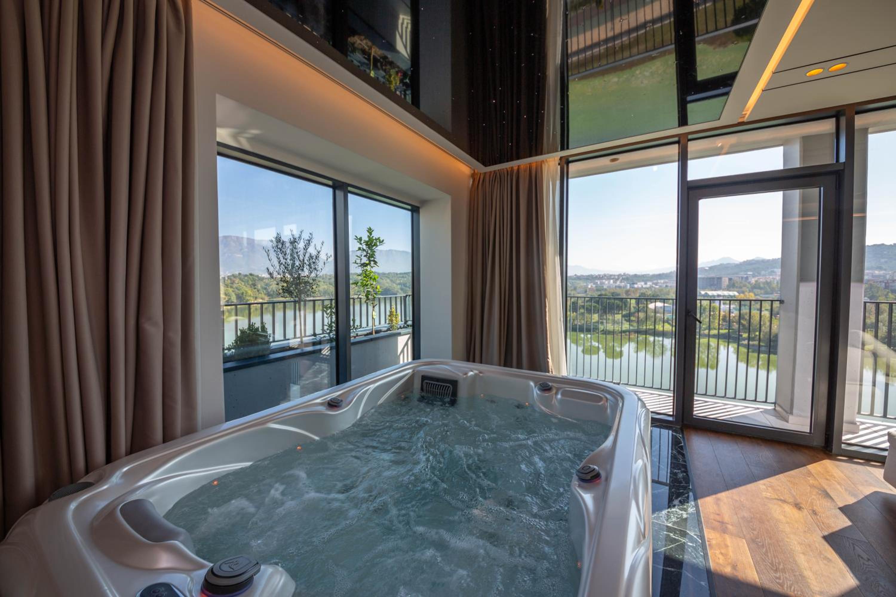 Hotel Tirana Lake Side Apartments