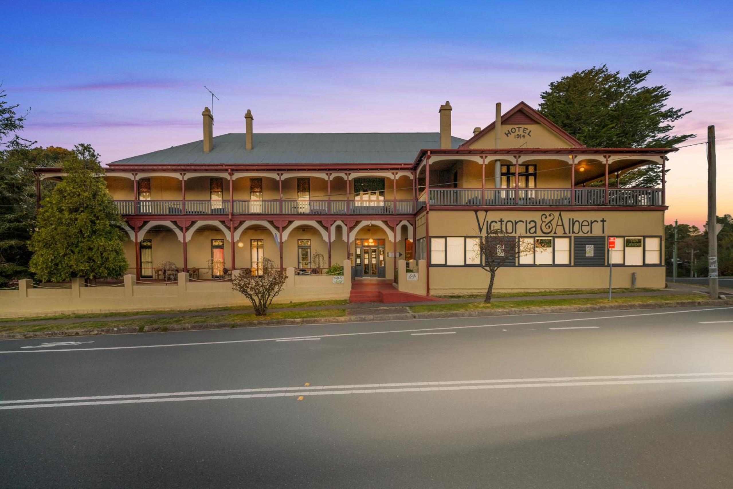 Hotel Victoria and Albert Guesthouse