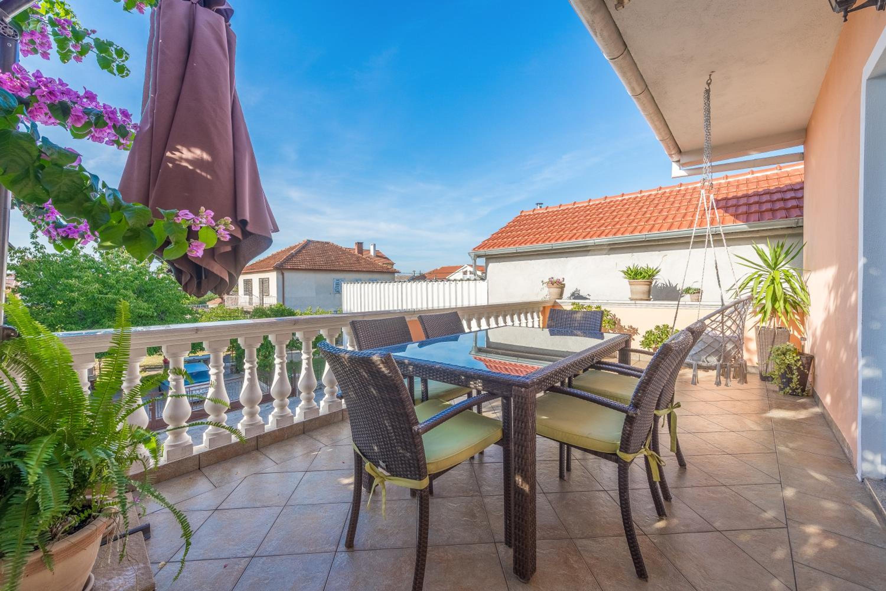 Hotel Apartments Zara