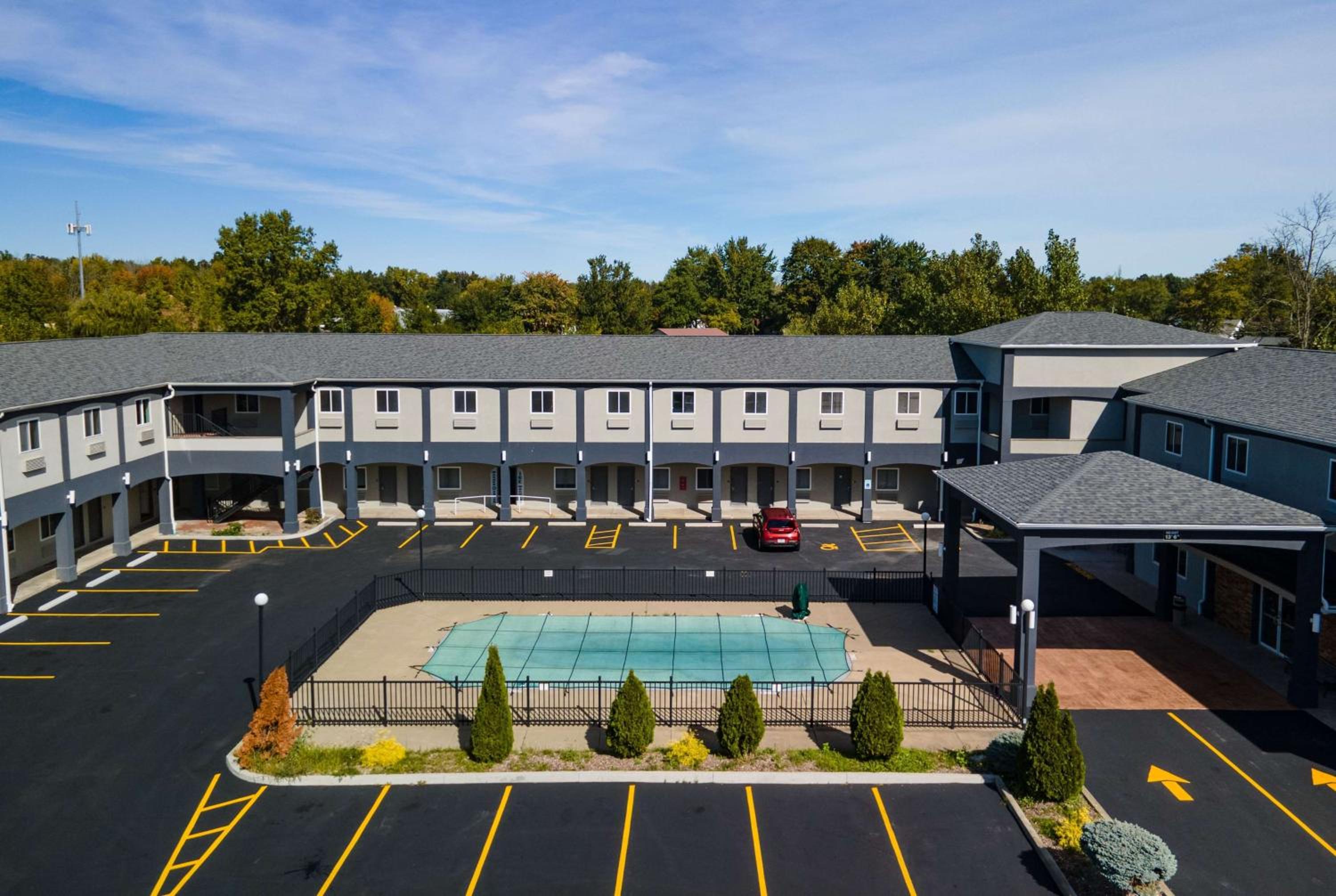 Hotel Days Inn & Suites by Wyndham Niagara Falls/Buffalo