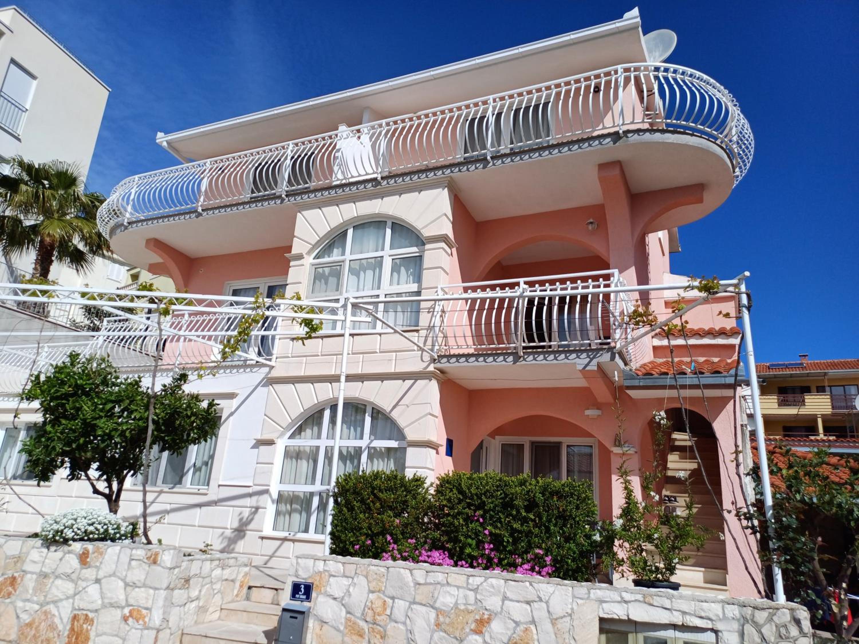 Hotel Apartments Jakšić