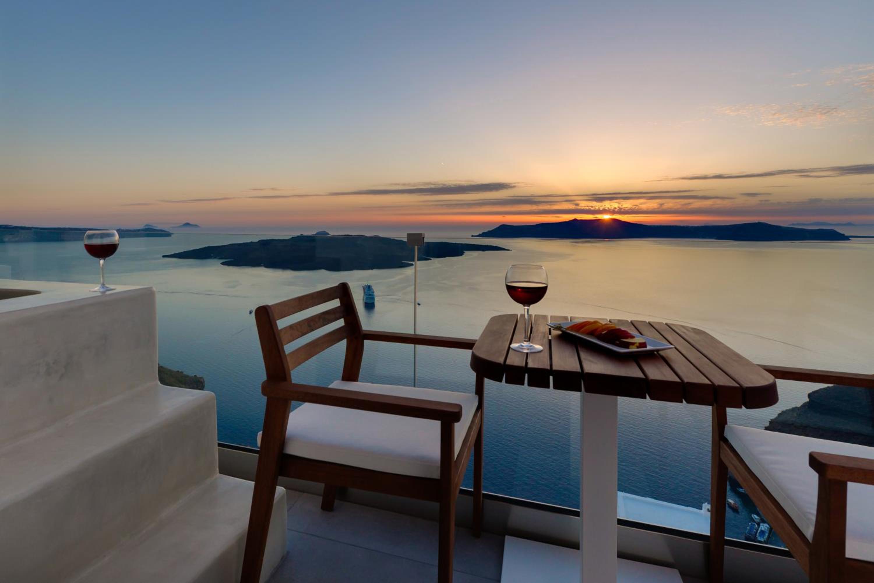 Hotel Iriana Suites