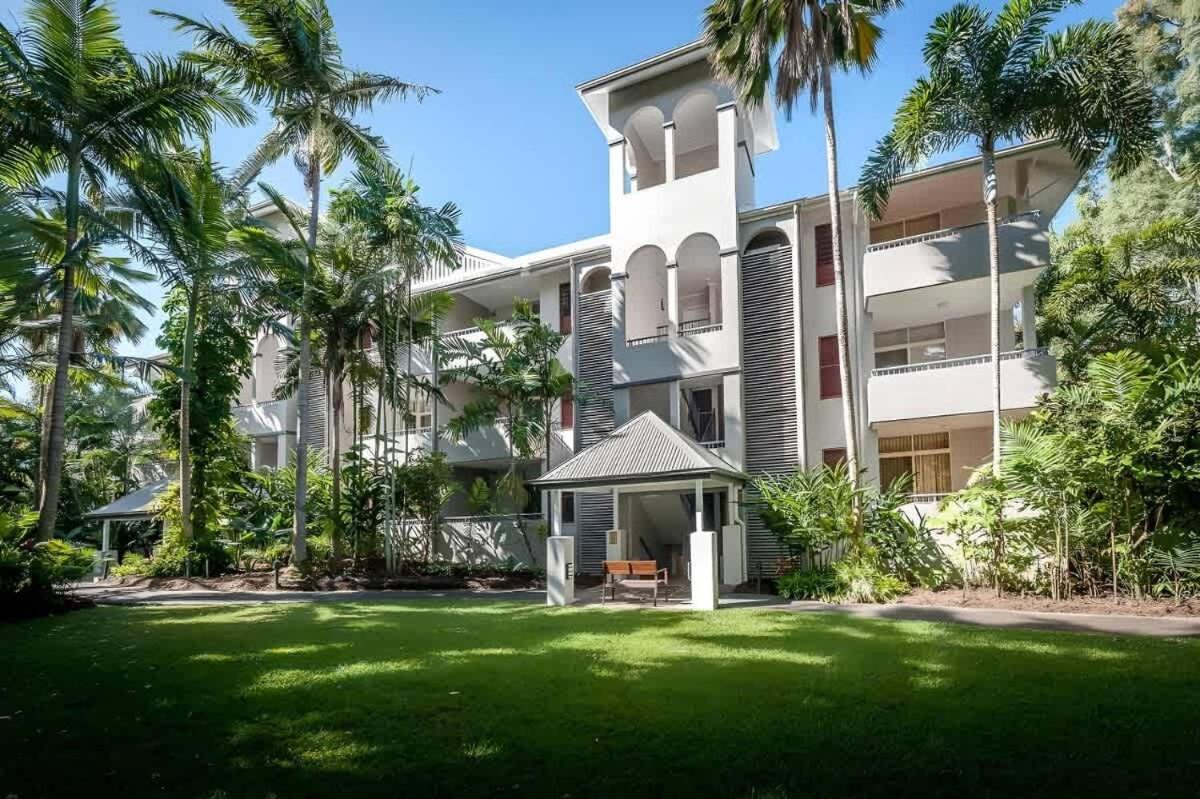 Hotel The Grande By Reef Stays