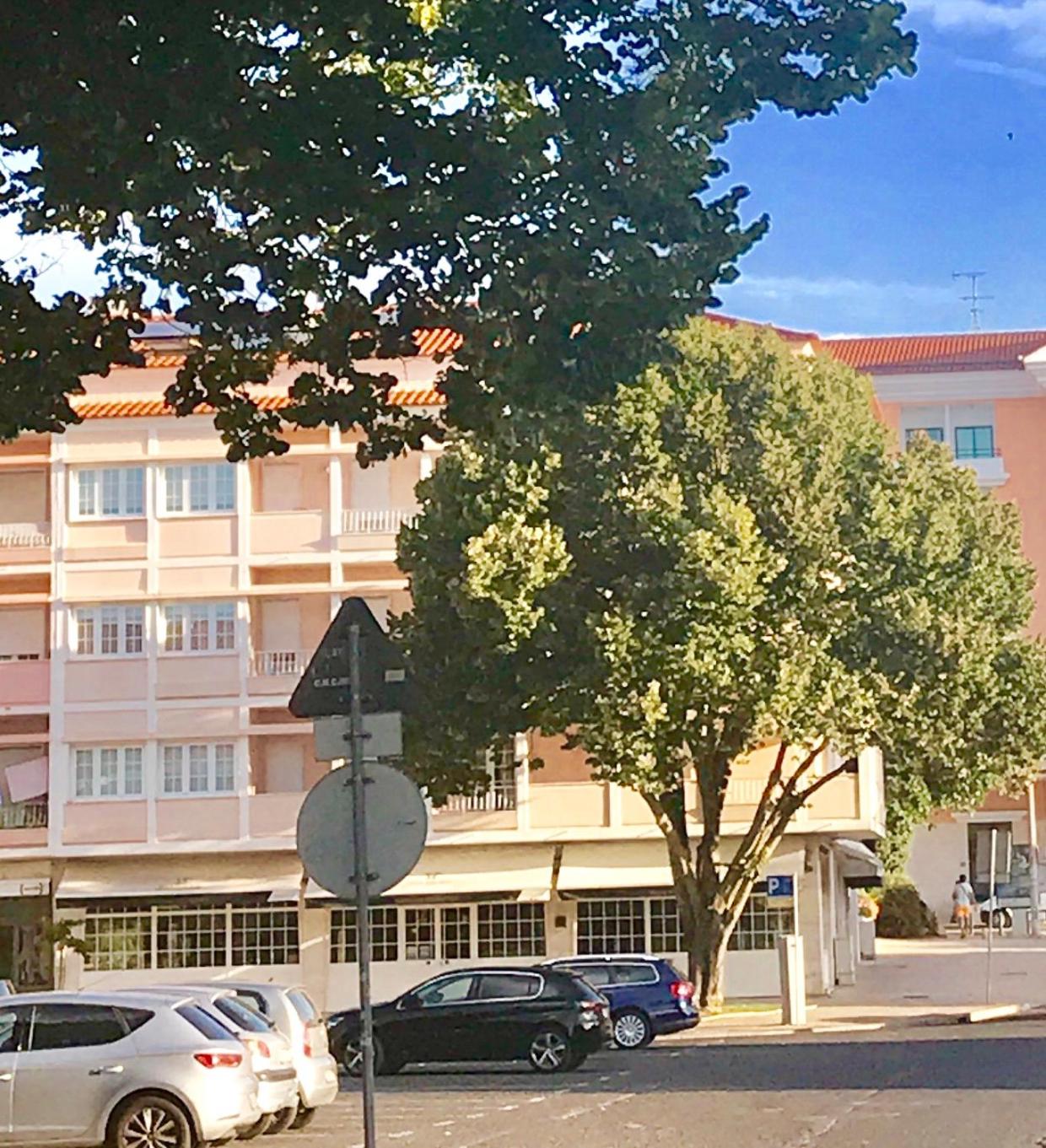 Hotel Atlantic Waves Accommodation ~ Carcavelos Beach