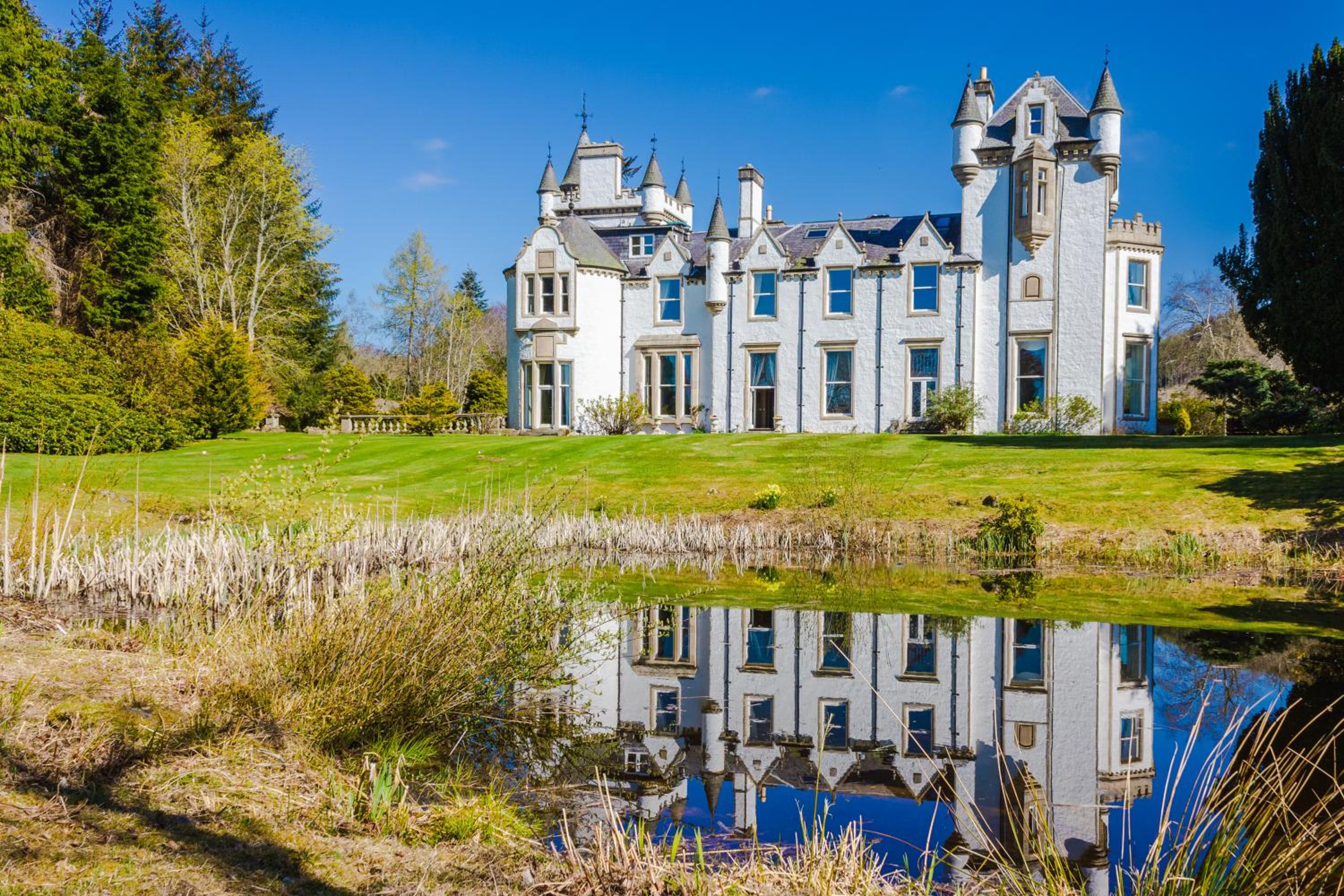 Hotel Dalnaglar Castle