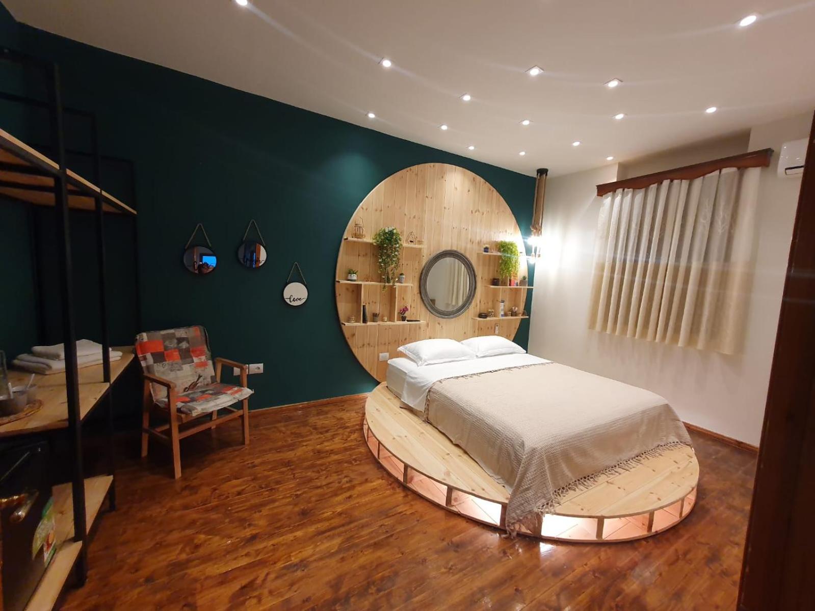 Hotel Woodland
