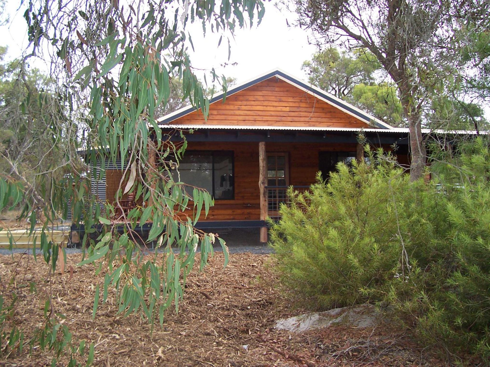 Hotel Silversprings Cottages