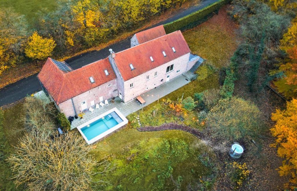 Hotel La Canopée des Arbres, Anna