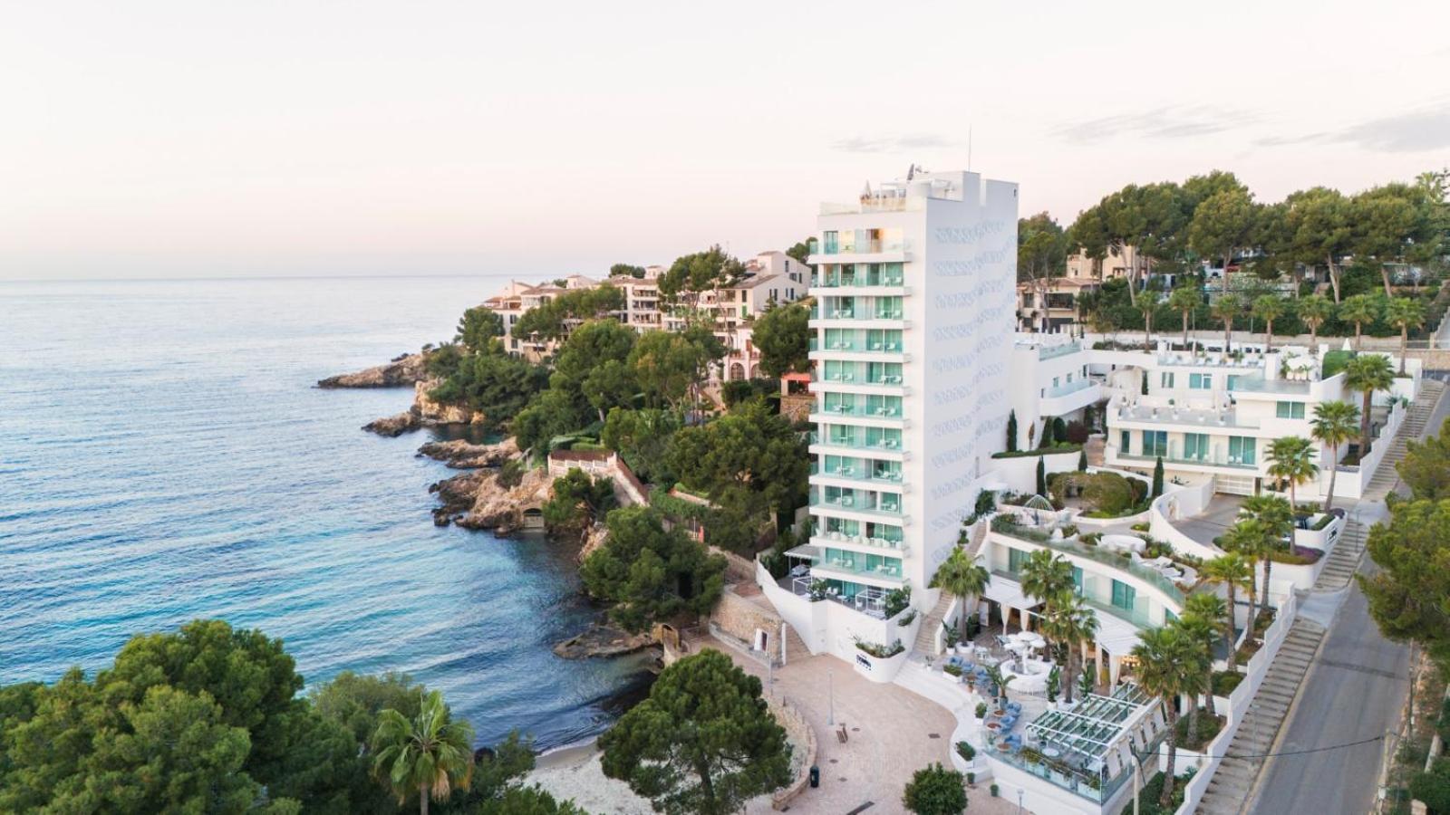 Hotel The Donna Portals