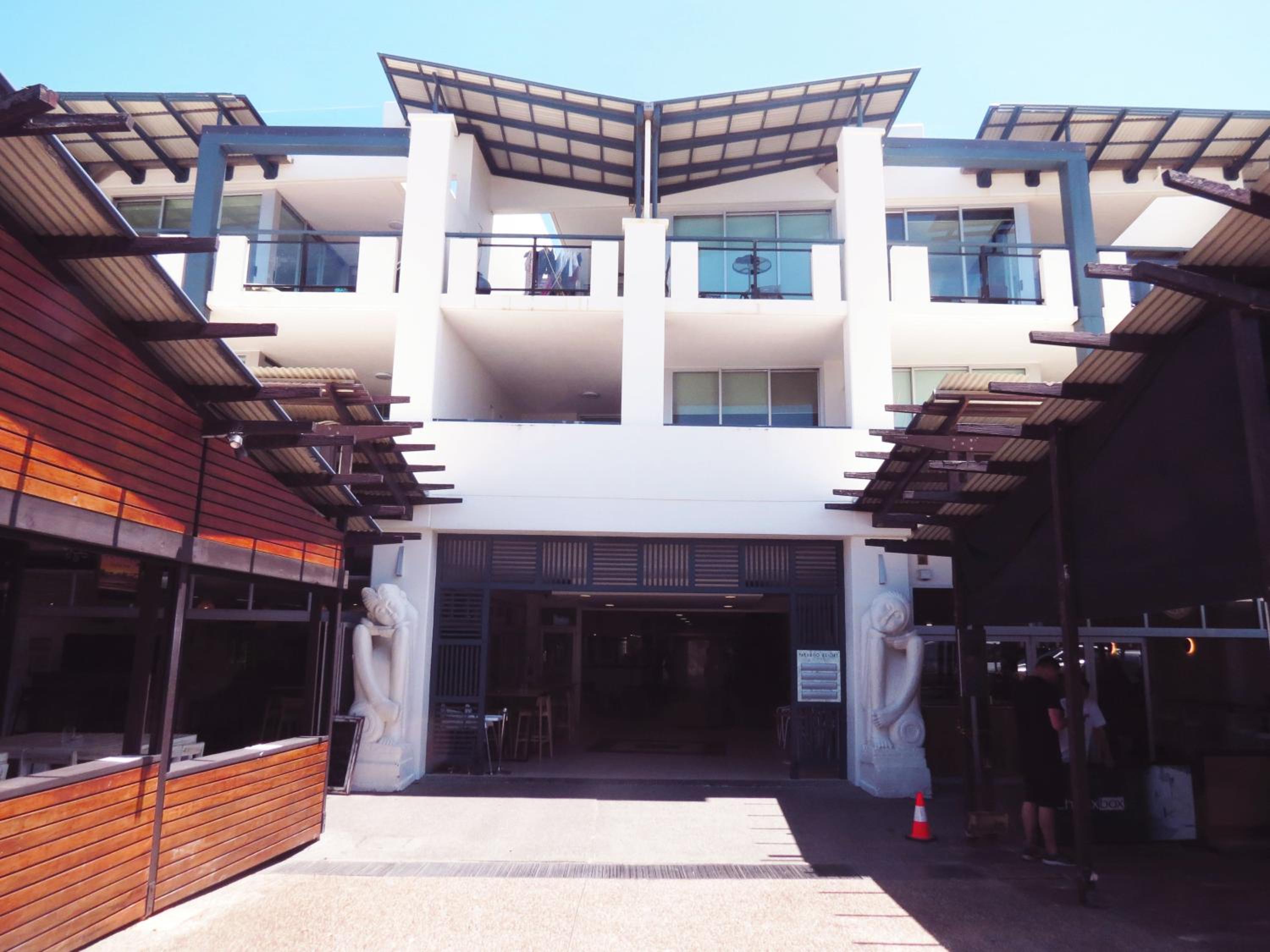 Hotel 3 Bedroom Central Beachside Kingscliff Apartment With Pool