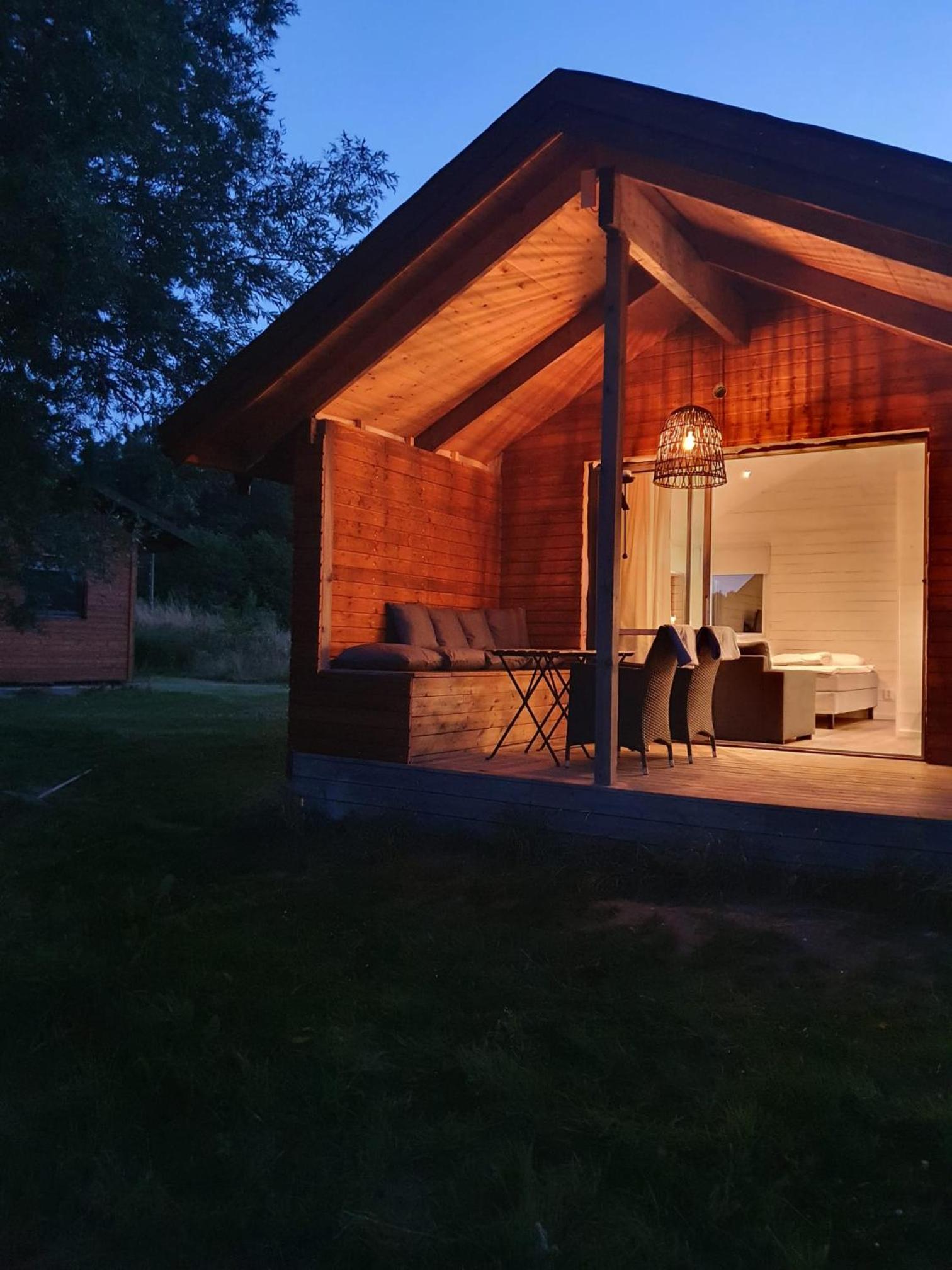 Hotel Skogsbackens Stugby Ab