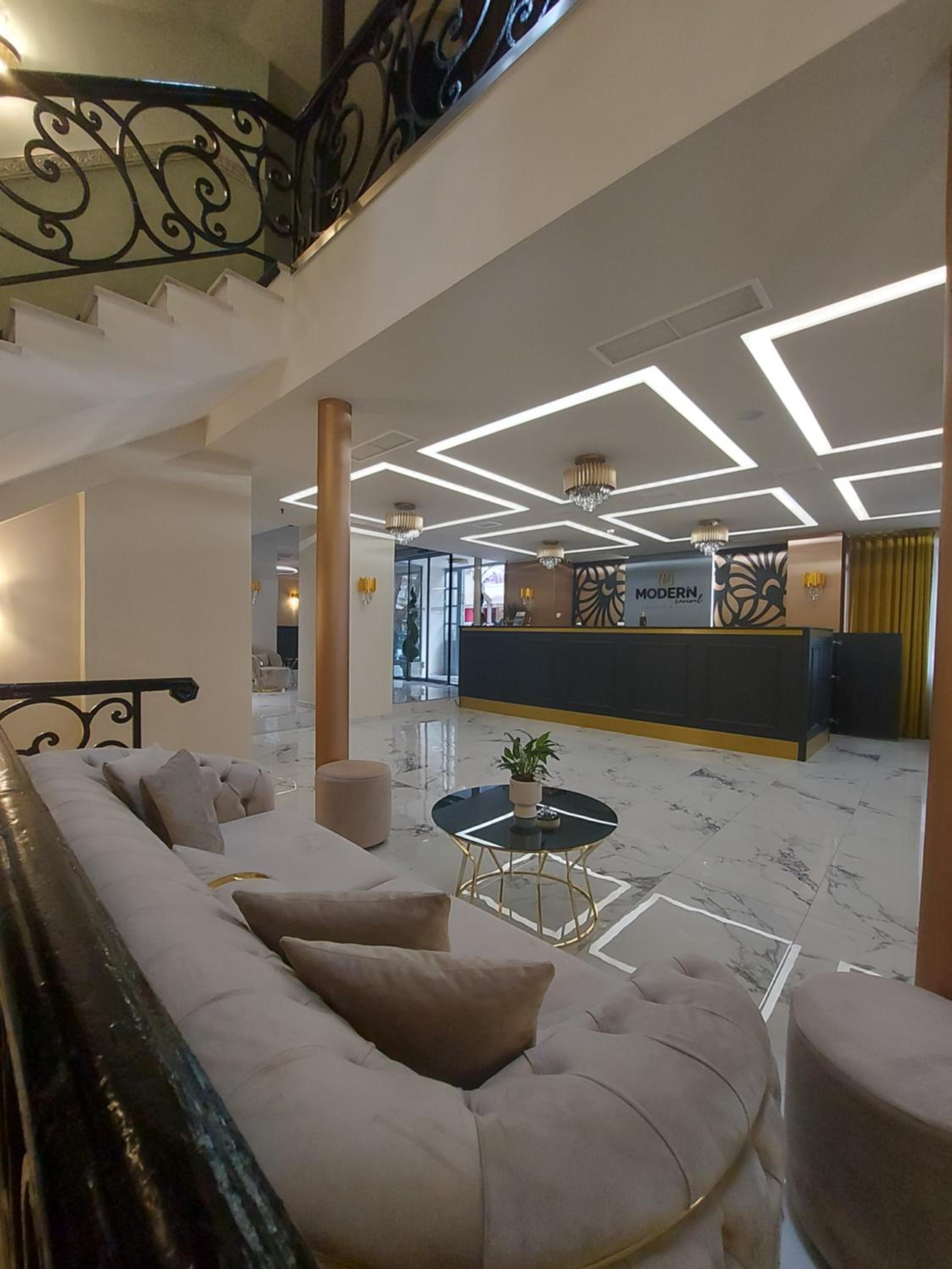 Hotel Modern Revival Luxury Hotel