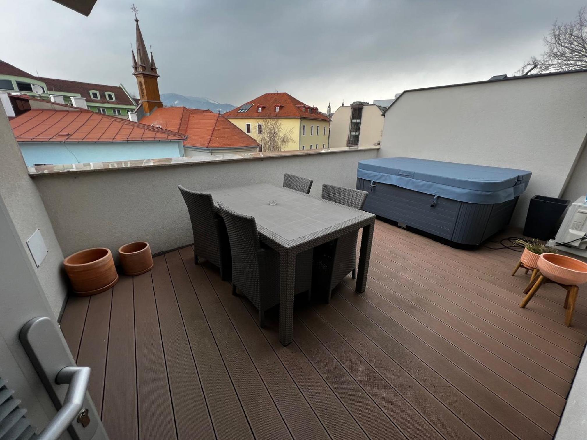 Hotel Apartman S Virivkou V Centre - Banska Bystrica