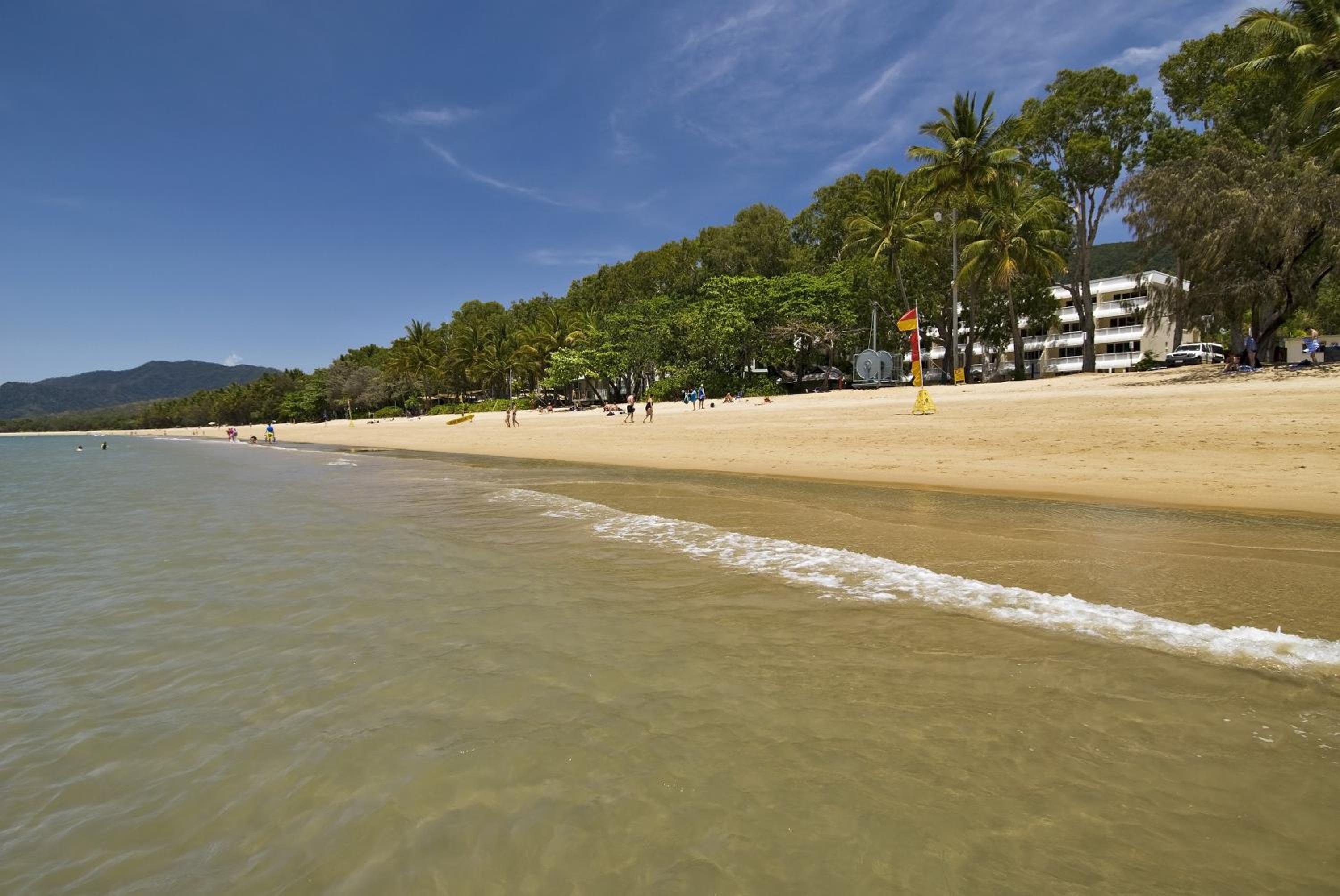 Hotel On Palm Cove Beachfront Apartments