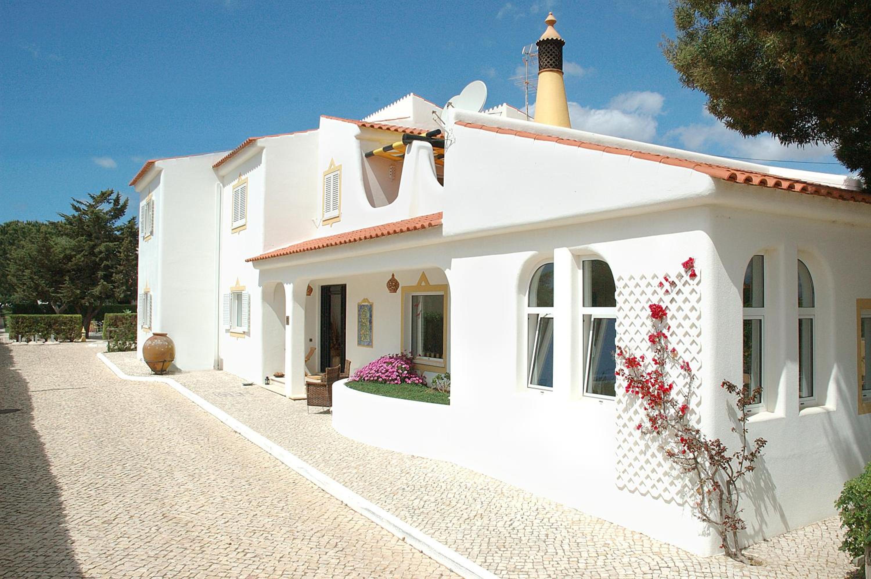 Hotel Casa Bela Moura, Boutique Hotel & Wine