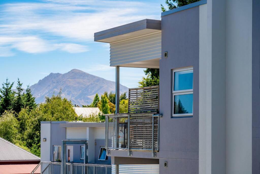 Hotel Cozy Warm Retreat, Hot Tub & Sauna By Wanaka Cbd
