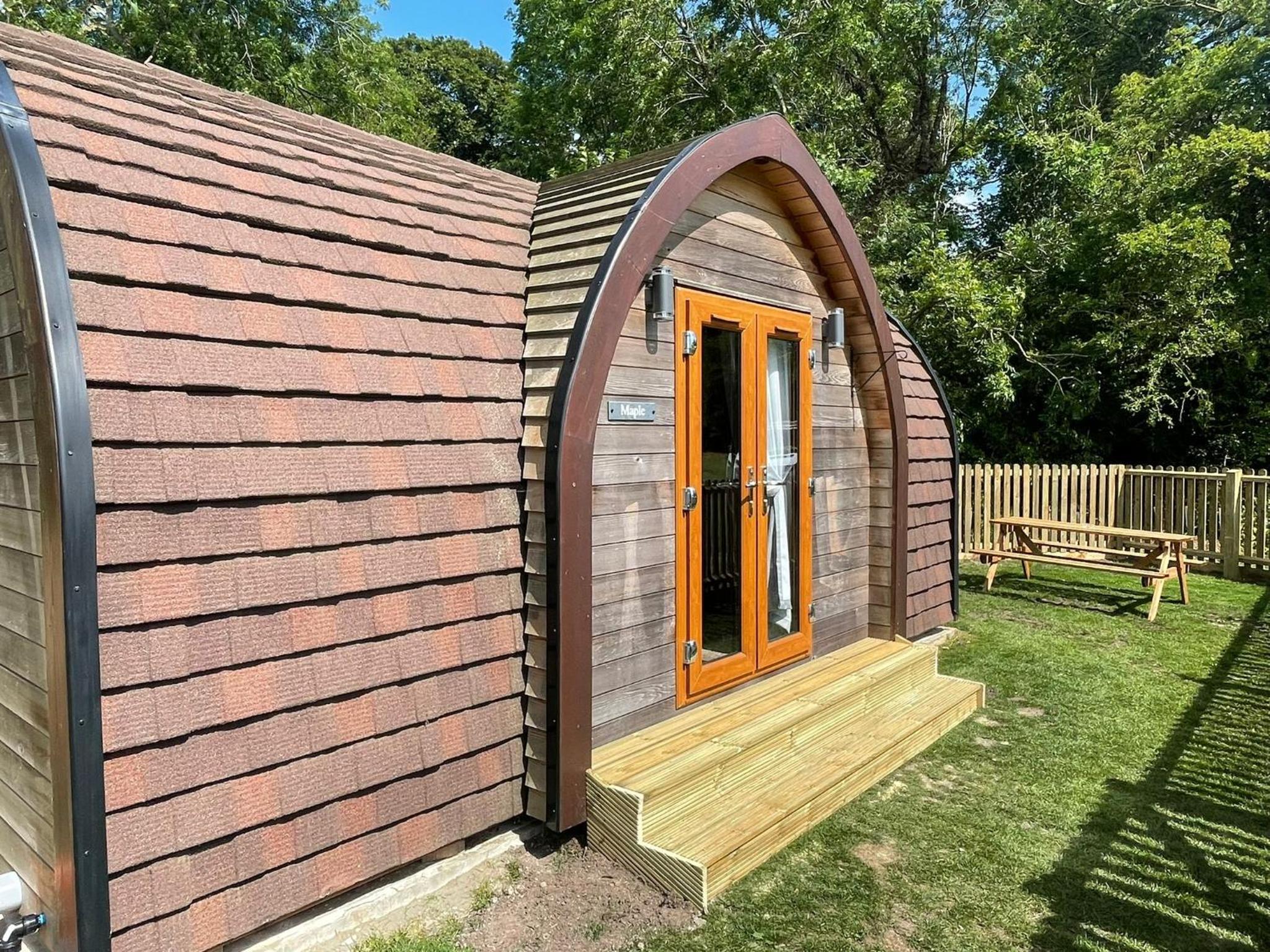Hotel Wildflower Meadow Cabins