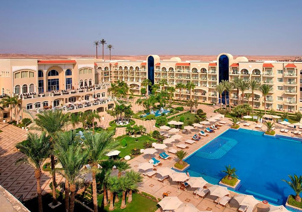 Hotel Premier Le Reve Hotel & Spa