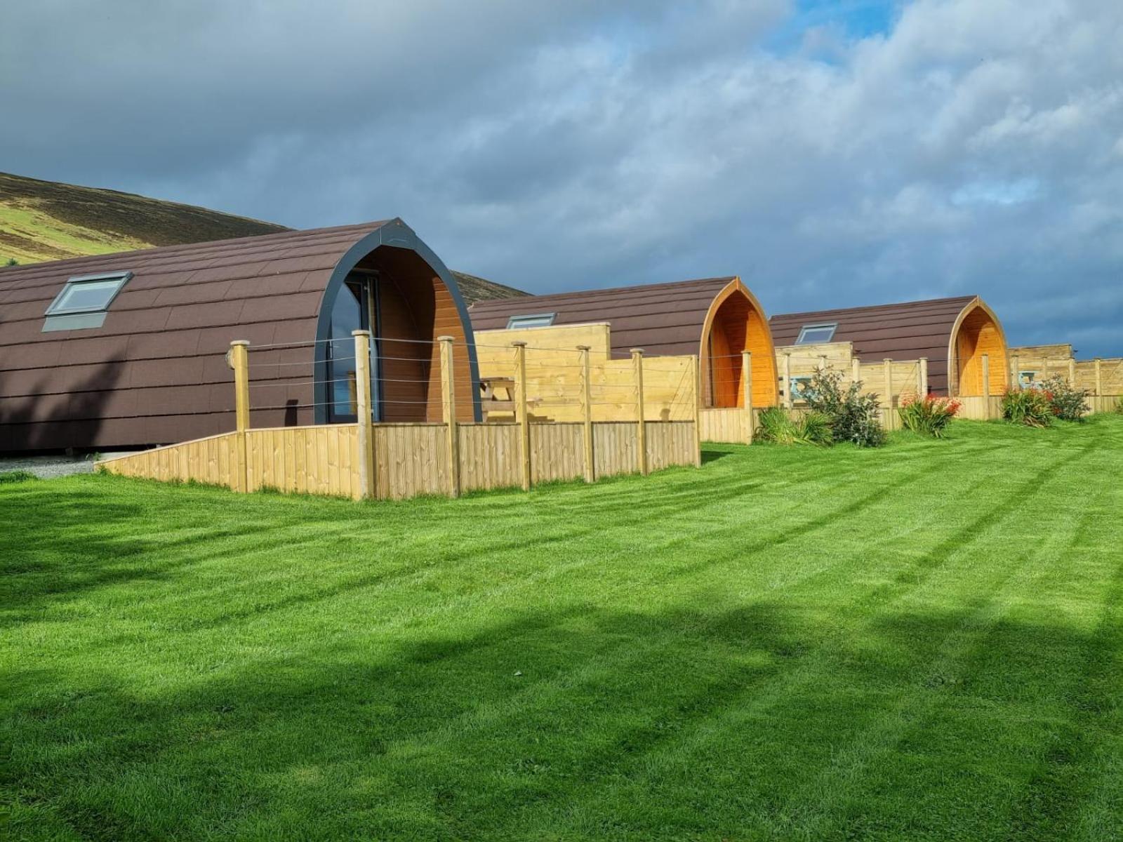 Hotel Lillys Lodges Orkney