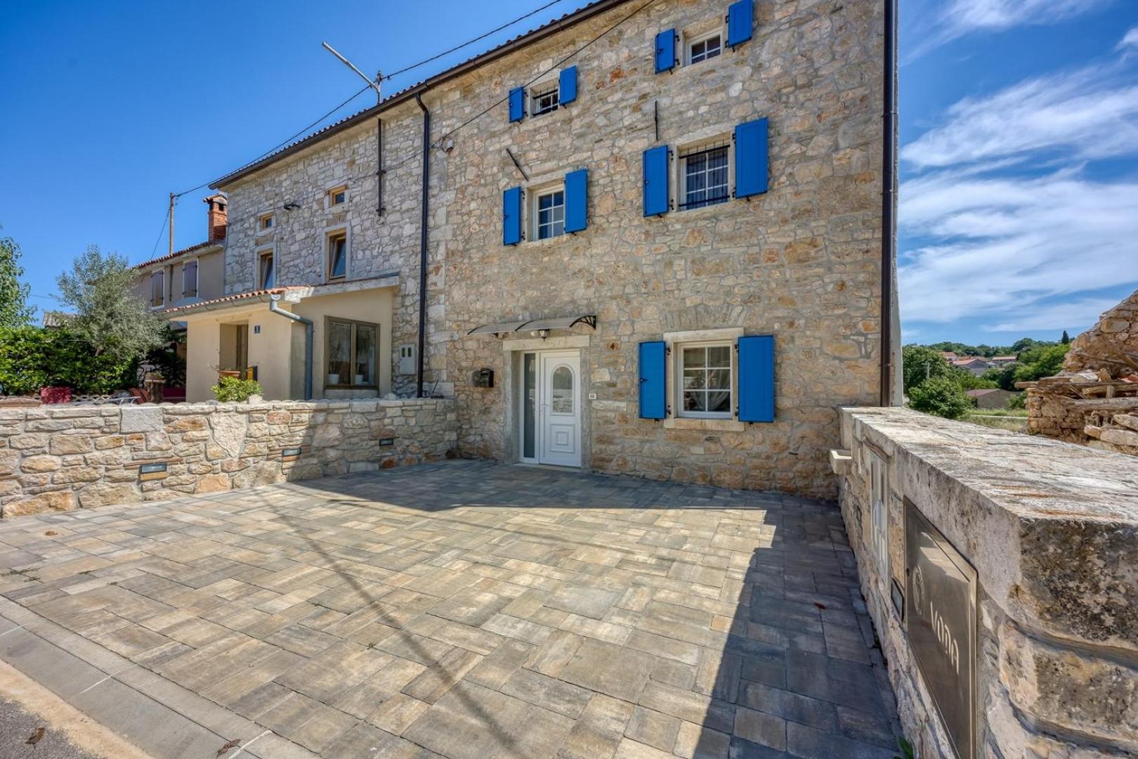 Hotel Casa Darel With Whirlpool